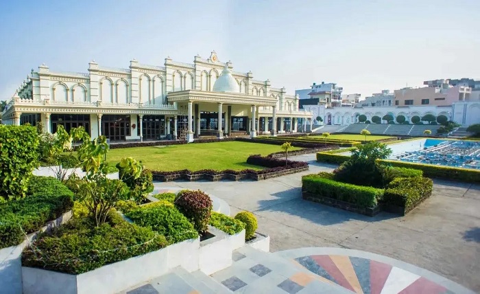 premanand ji maharaj ashram booking online