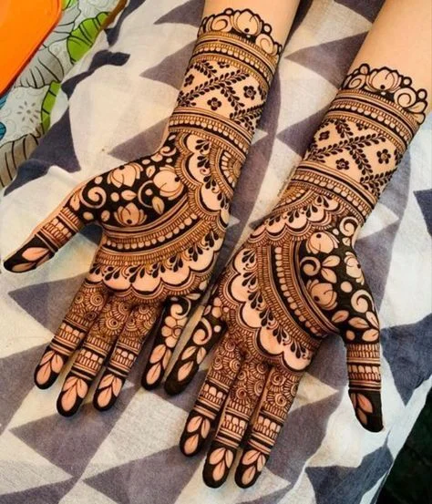aesthetic-arabic-mehndi-