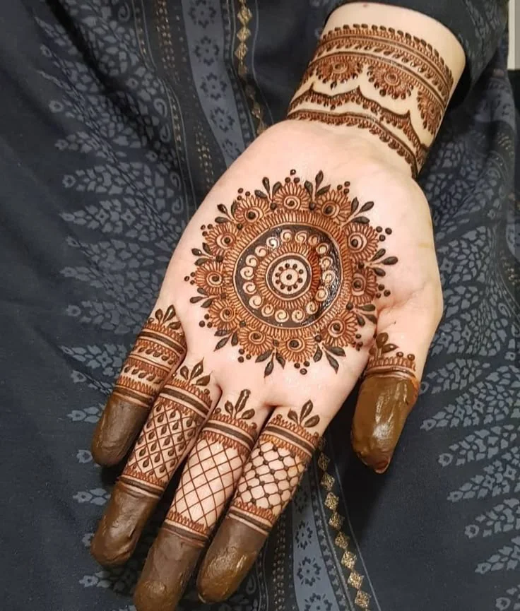 arabic-front-hand-mehnd