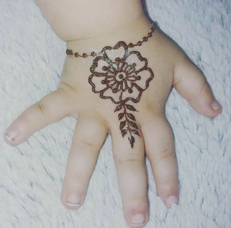 arabic-mehndi-designs-for-kids-2
