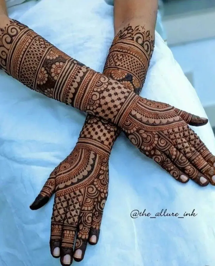 back-hand-mehndi-desig
