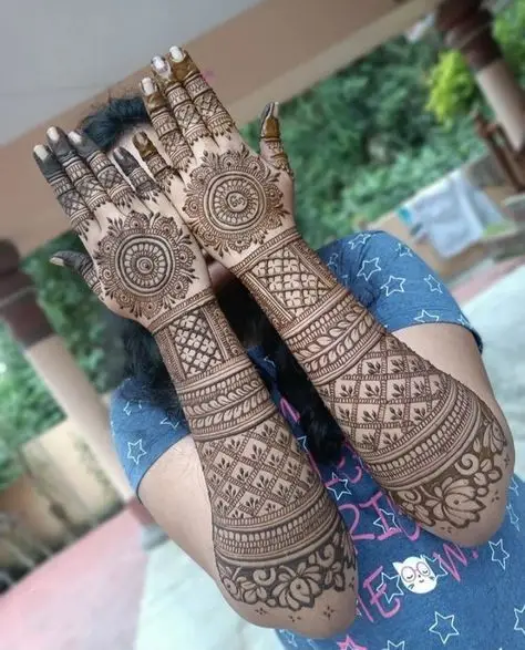 back-hand-mehndi-design-bridal-arabic-