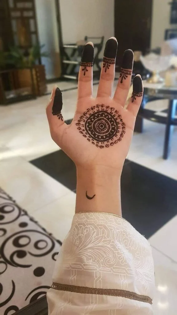 basic-mehndi-designs-for-kids-576x1024