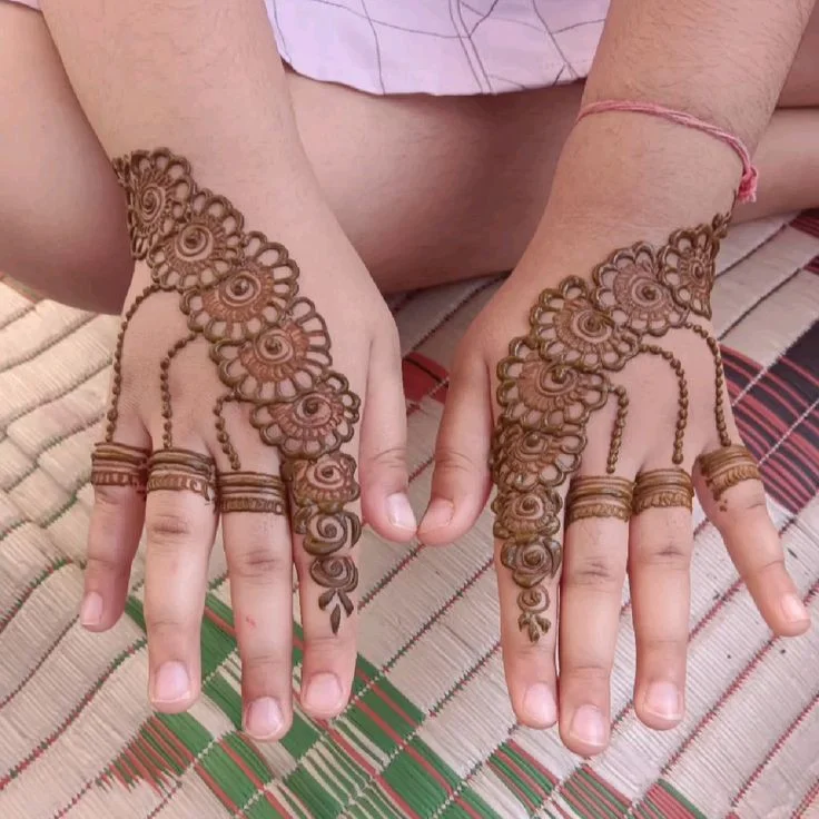 beautiful-arabic-mehndi-designs-for-kids