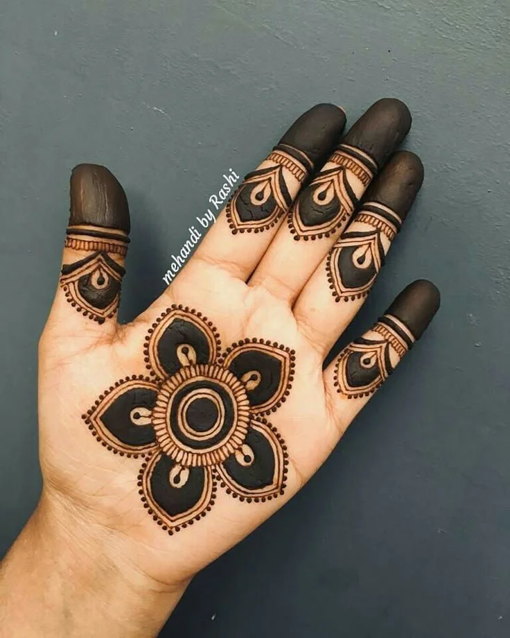 bridal-mehndi-front-han