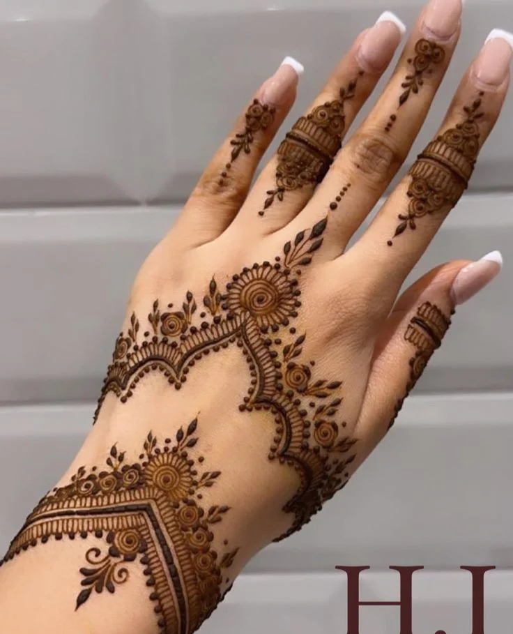 easy-mehndi-design-kids-can-make-1