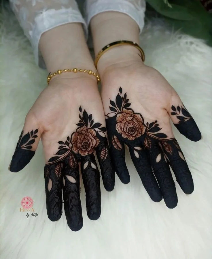 front-hand-mehndi-desig