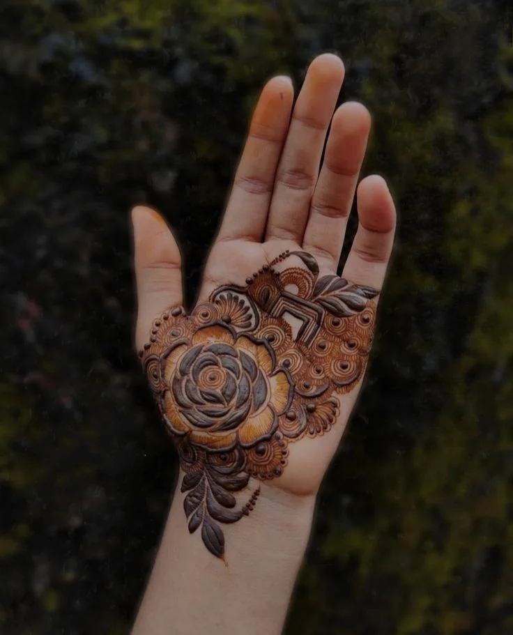 fornt-hand-simple-mehndi-design-and-beautiful