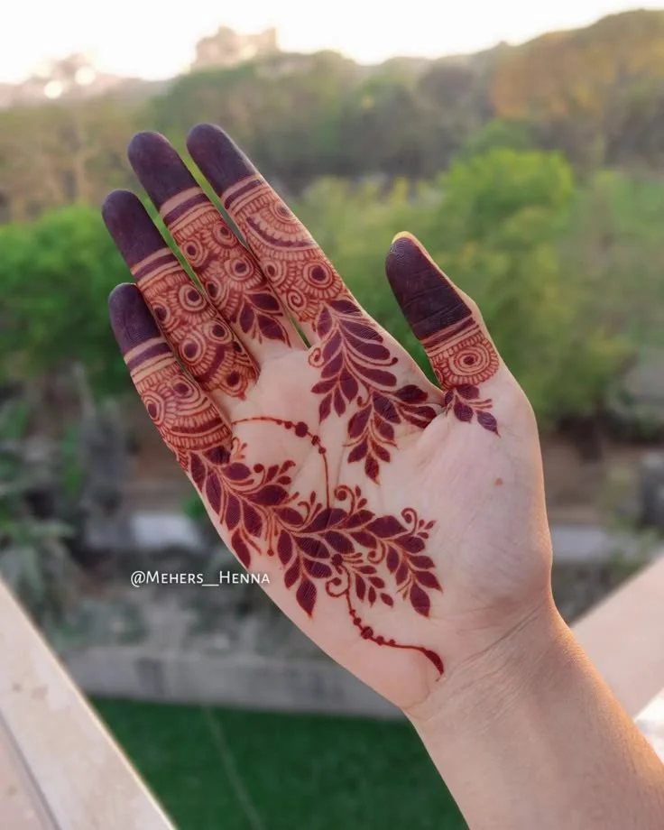 front-hand-simple-mehndi-design-flower-desig