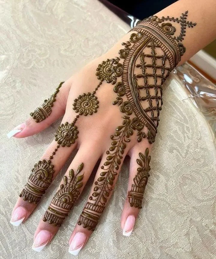 mehndi-designs-for-kids-and-eid-2