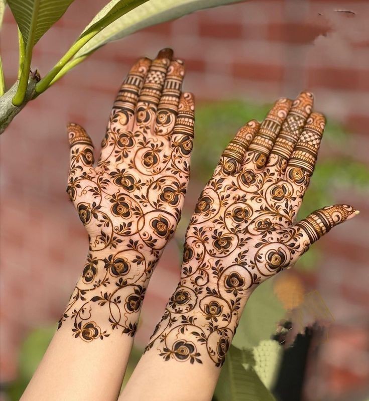 new-mehndi-design-photo-girl-simple-and-beautiful-1