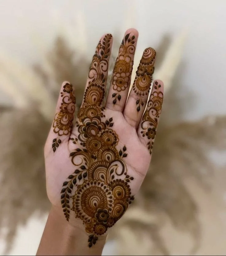 royal-arabic-front-hand-m