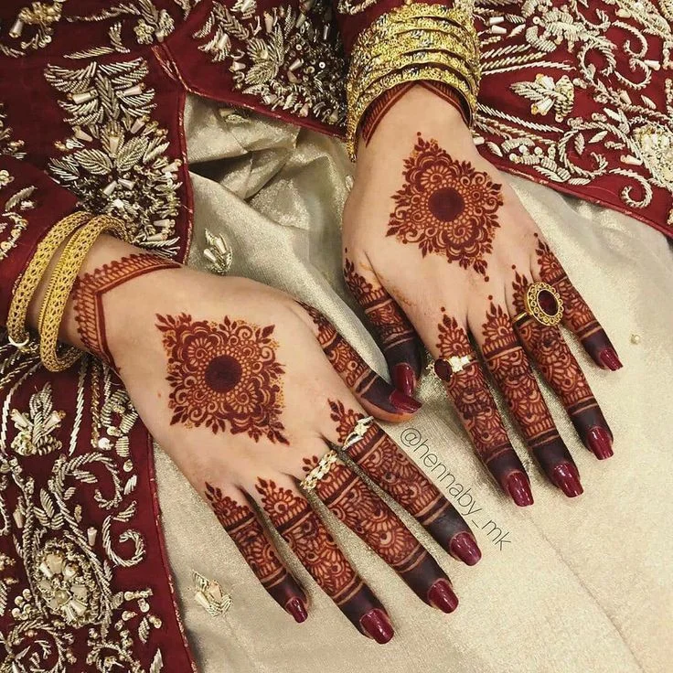 simple-mehndi-design-back-hand-stylish-front-hand