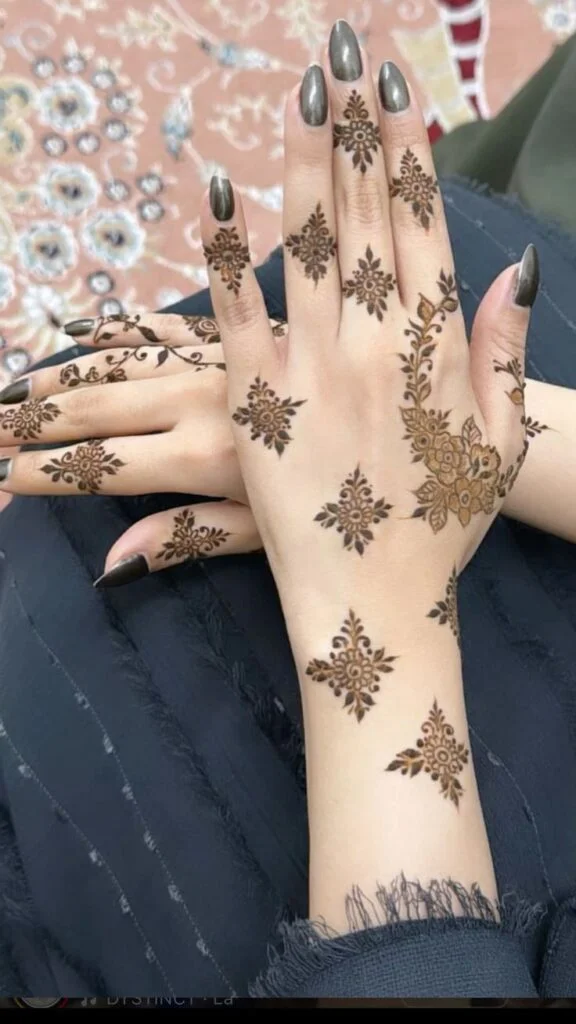 simple-mehndi-design-dots-