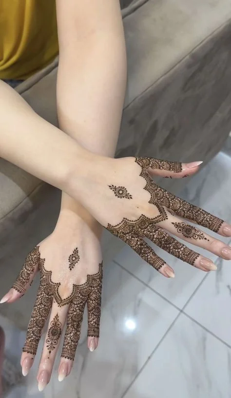 simple-mehndi-design-photo-back-side-