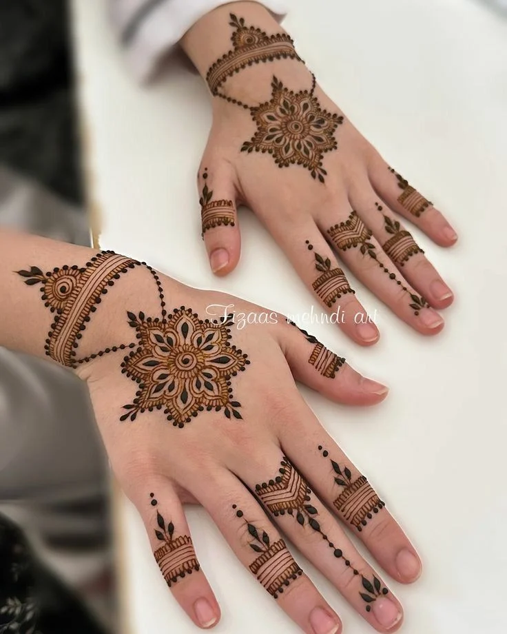 imple-mehndi-design-very-simple-mehndi-design