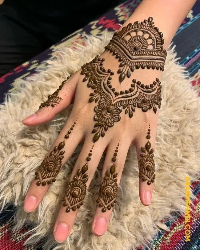 simple-mehndi-designs-for-kids-1