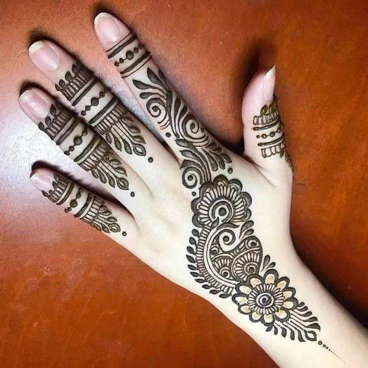simple-mehndi-designs-for-kids-cute-1