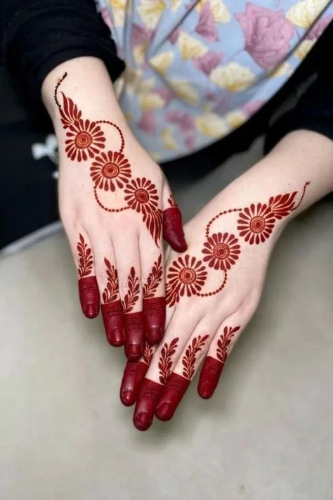 simple-mehndi-designs-for-kids-easy-and-beautiful-full-hand-1