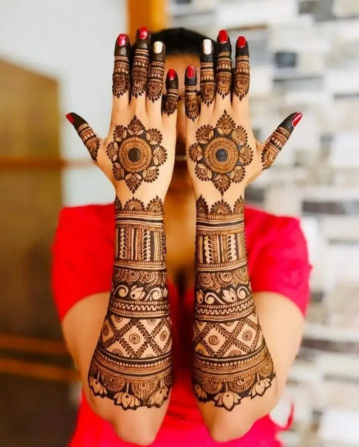 stylish-back-hand-mehn