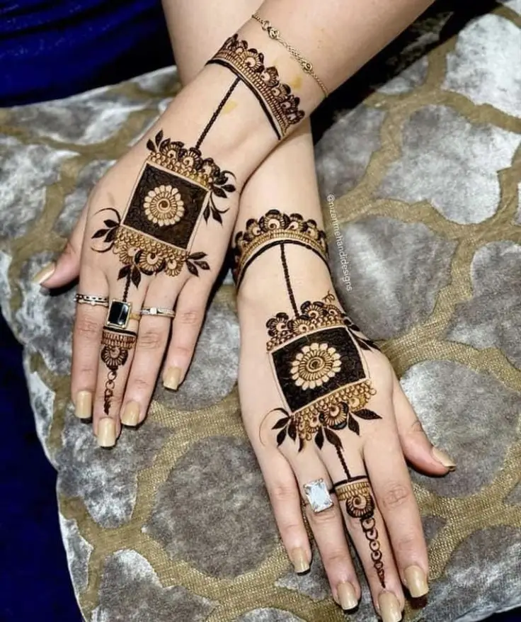 stylish-back-hand-mehndi-designs-box-design