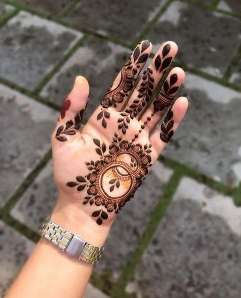 stylish-royal-front-hand